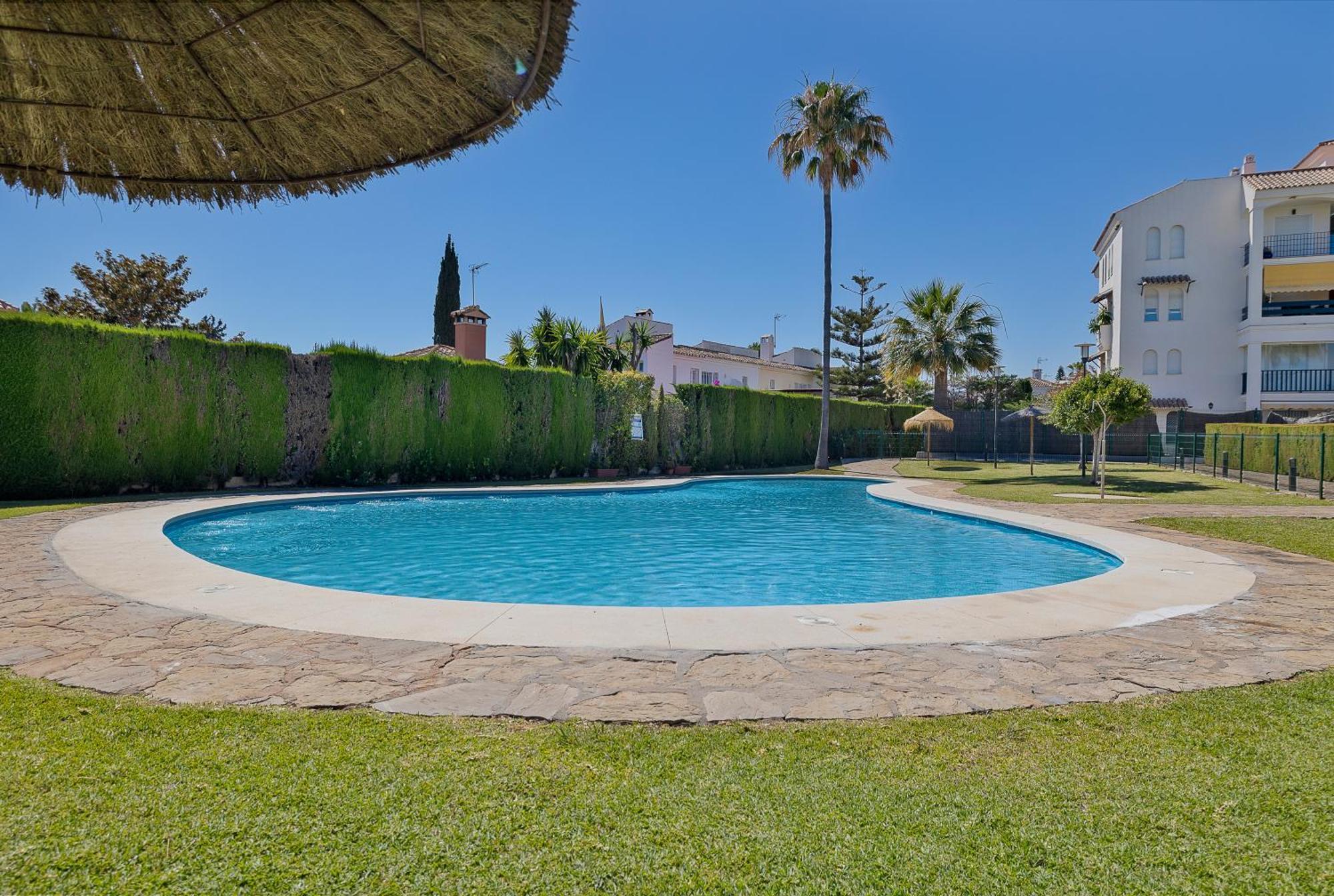 Apartment Lorcrisur Near Puerto Banus