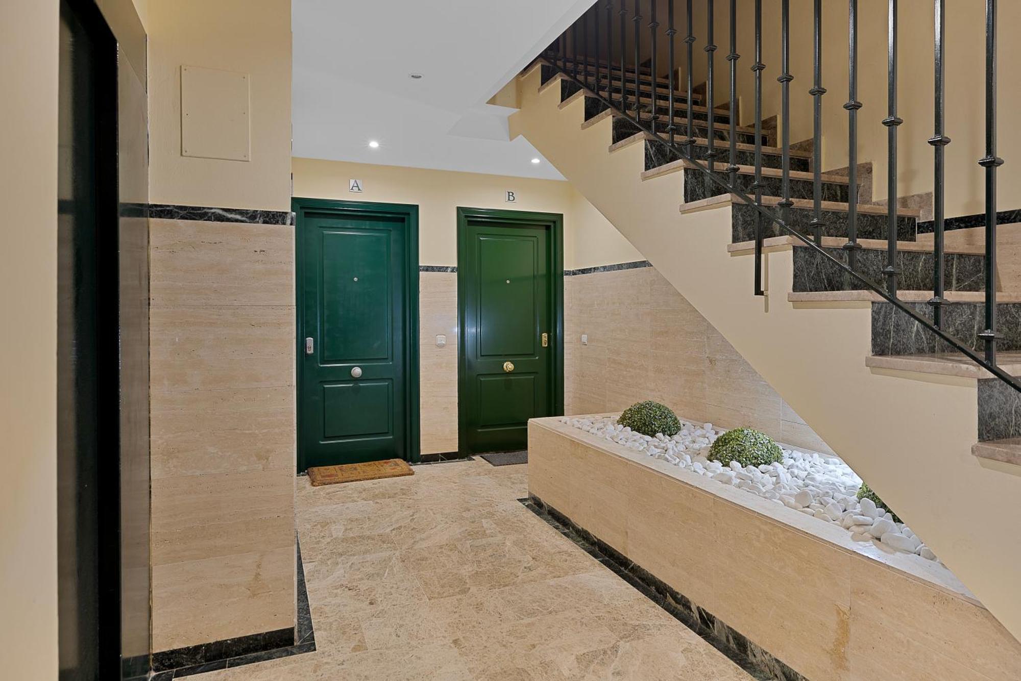 Apartment Lorcrisur Near Puerto Banus